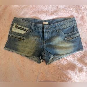 Never worn Ardene size 11